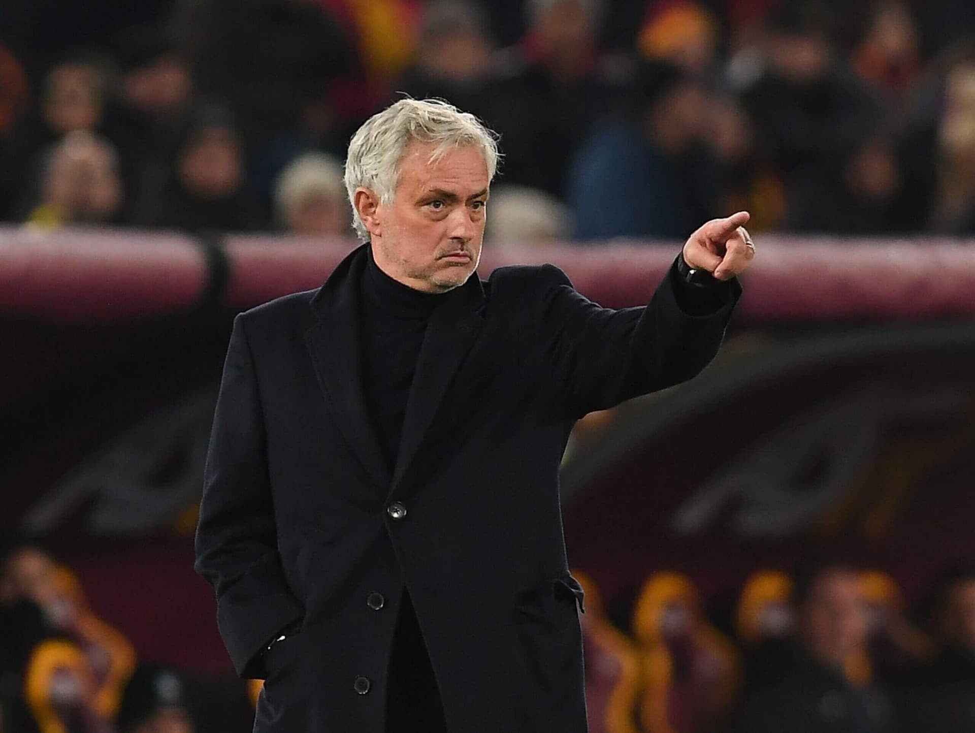 Real Madrid, teknik direktör Jose Mourinho ile 3 yıllık sözleşme imzaladı