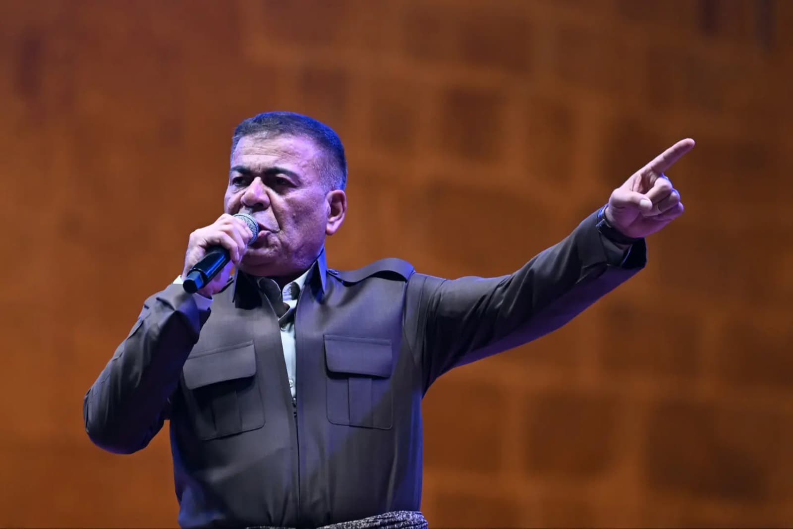 Hozan Dino fills Zakho concert with emotion