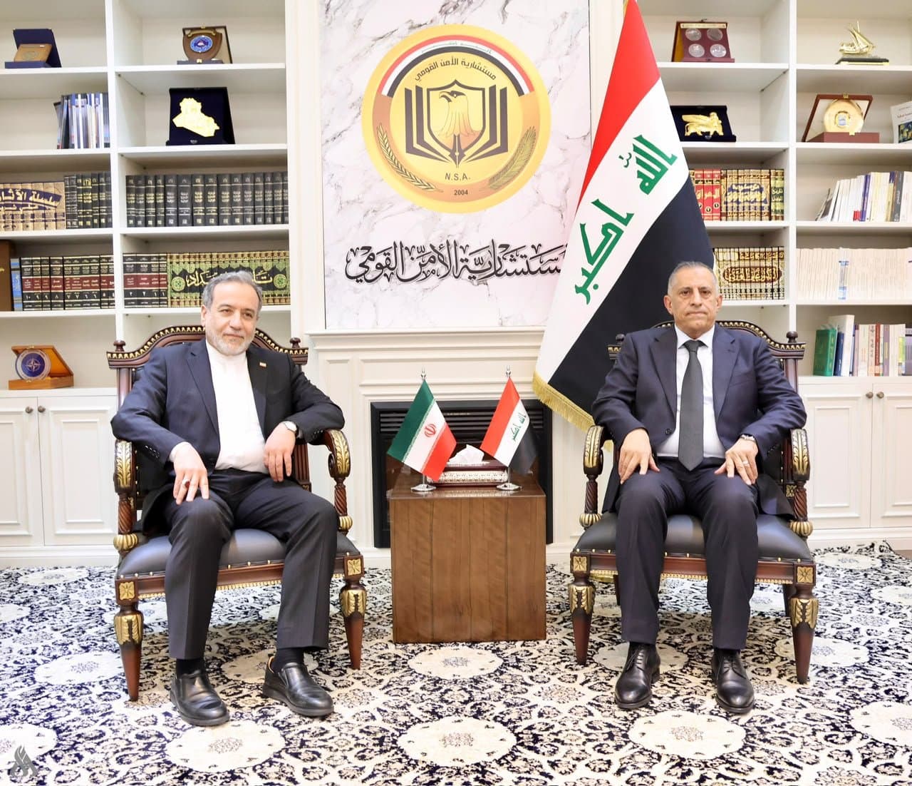Iraq meets with Iran FM, says it will not allow attacks on neighbors