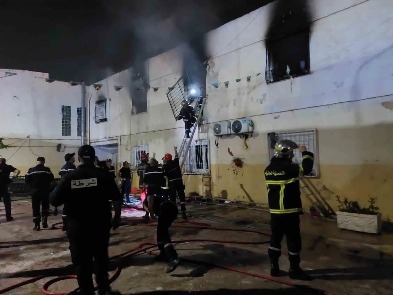 Yetimhanede yangın: En az 11 ölü