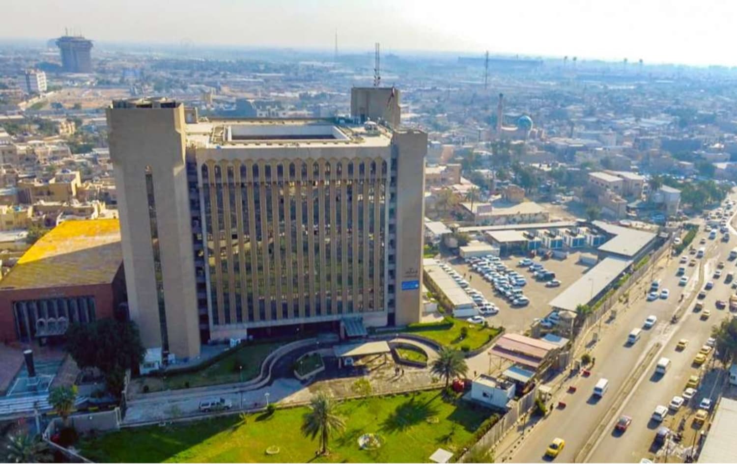 عێراق خوێندنی ئێوارانی لە فەرمانبەران و بەرپرسانی باڵا قەدەخە کرد