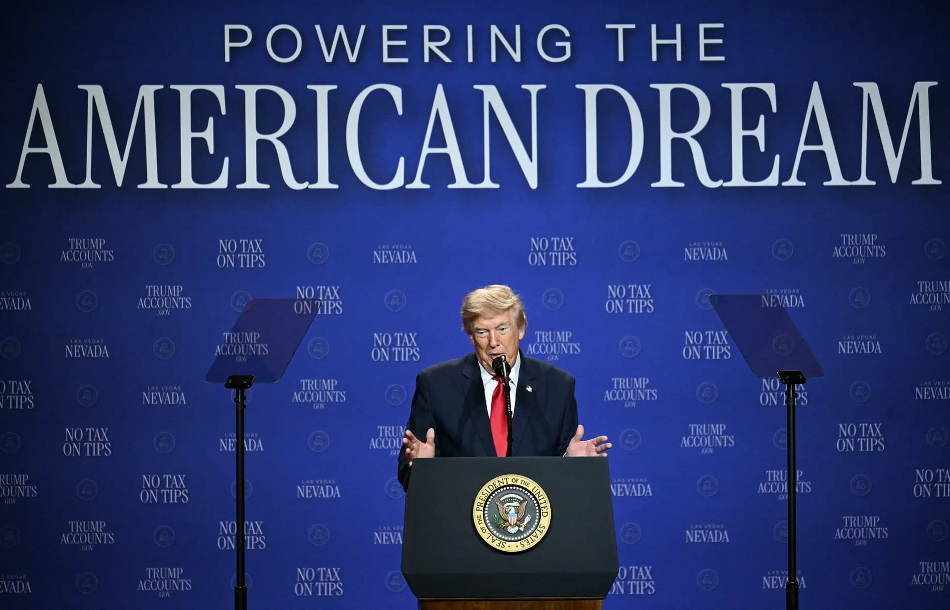 Trump: İran, bombardıman korkusuyla anlaşma istiyor