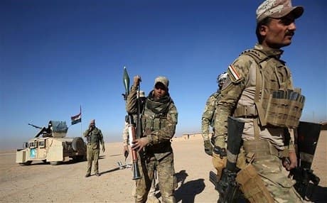 Hashd al-Shaabi forces enter al-Tofaha village, southeast of Tal Afar, on November 25, 2016. Photo: AFP