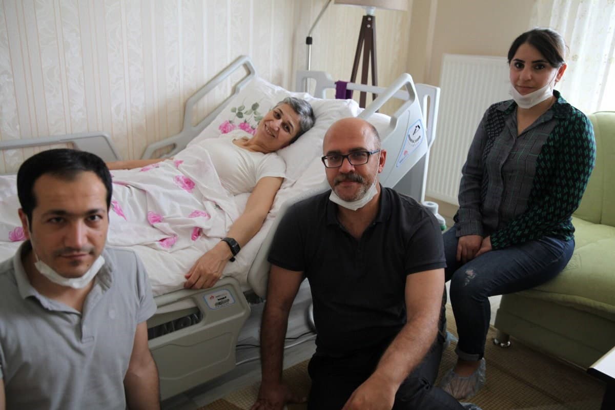 Abdullah Ocalan's lawyers visit hospitalised HDP lawmaker Leyla Guven to hand over the message from Ocalan on May 24, 2019. Photo: Leyla Guven's Twitter
