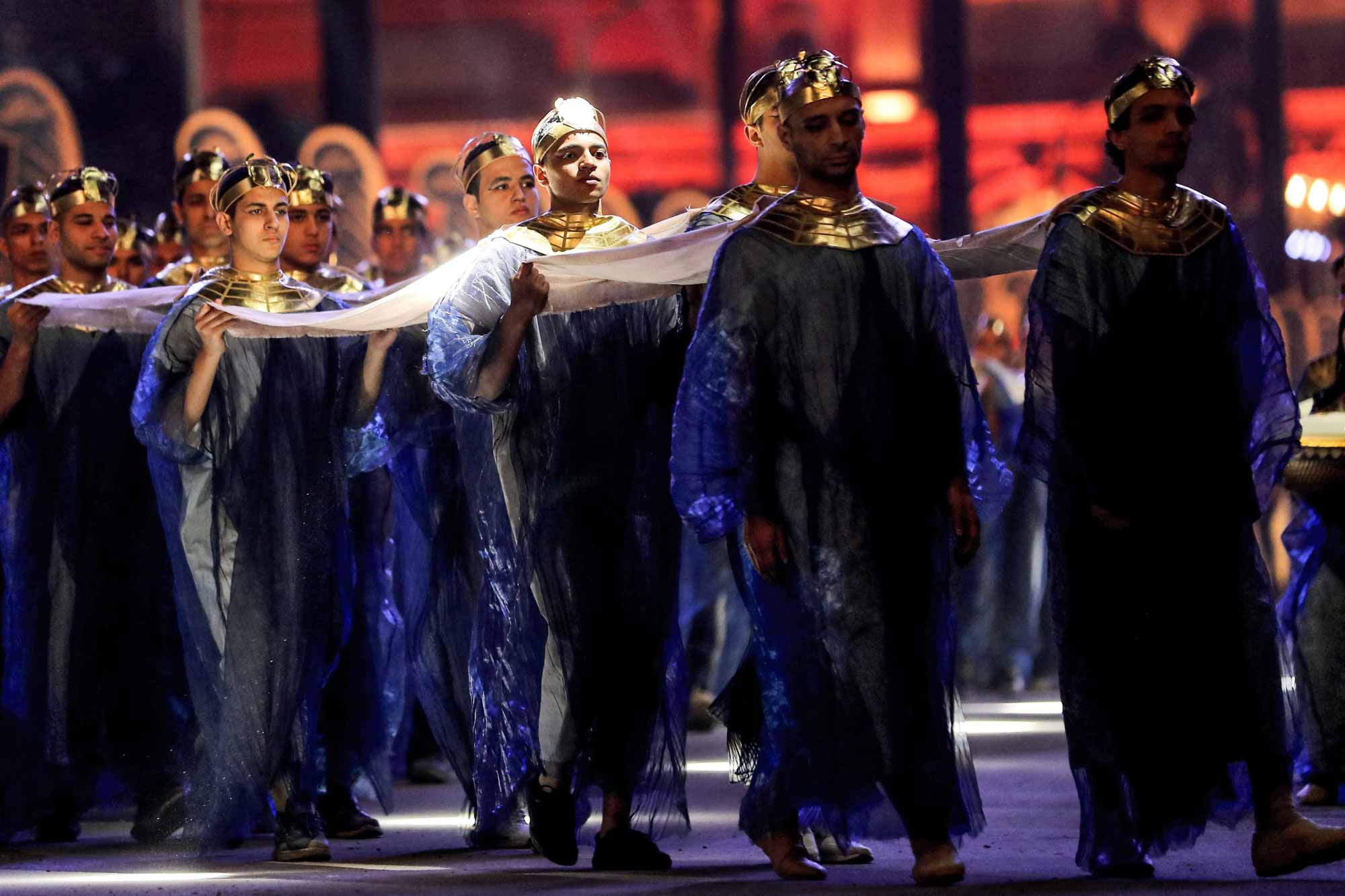 золотой парад фараонов в египте. новый музей в каире. Golden parade of pharaohs in cairo 2021|parade of mummies.