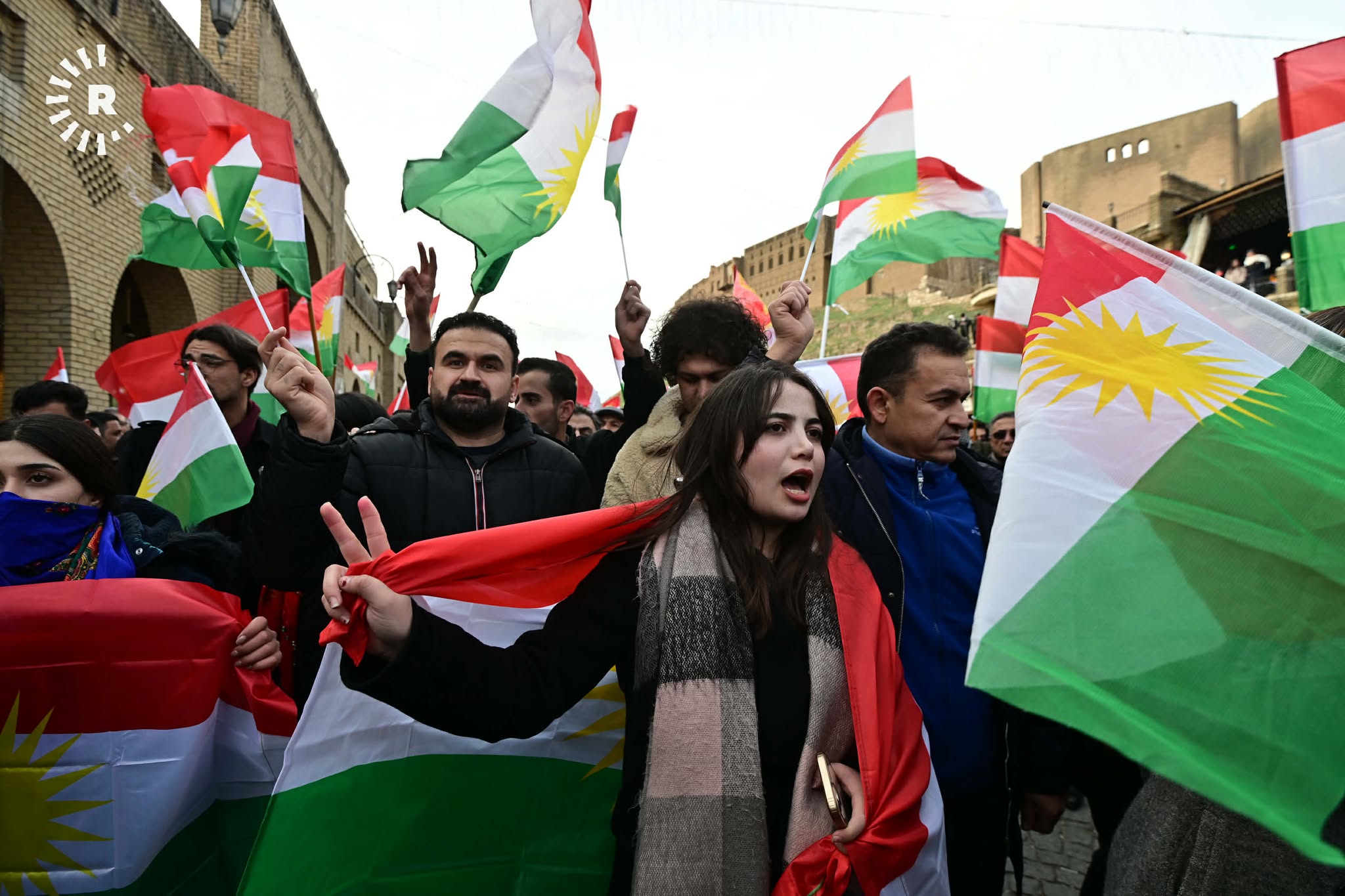 WÊNE - Li Hewlêrê bi hezaran kes ji bo Rojava... | Rûdaw.net