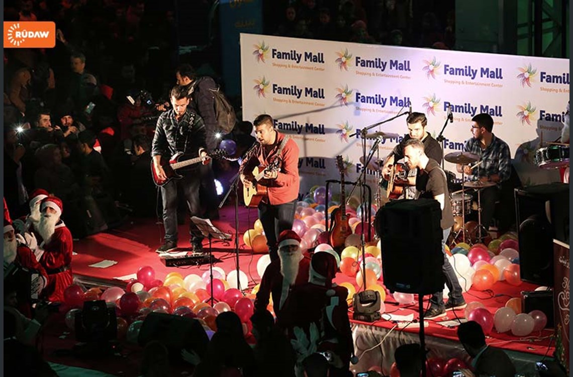 family mall_new year 3