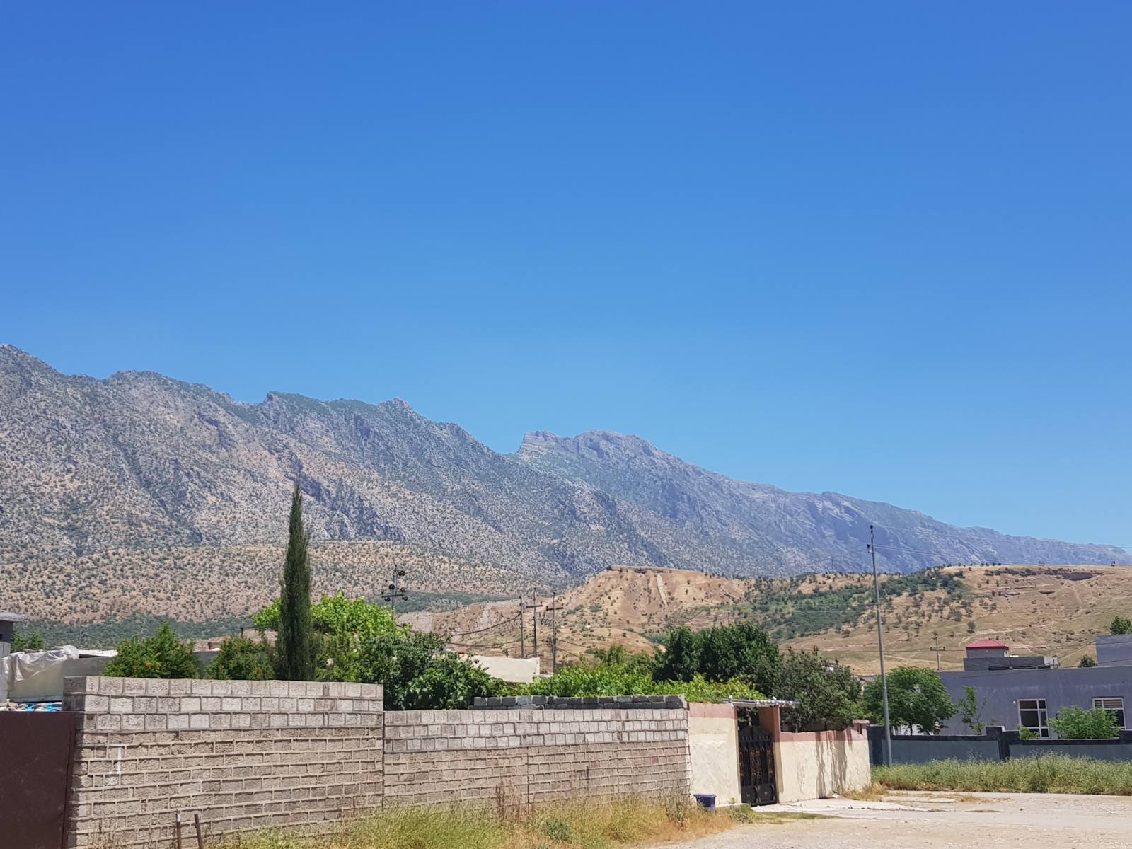 وێنەی چیاکە