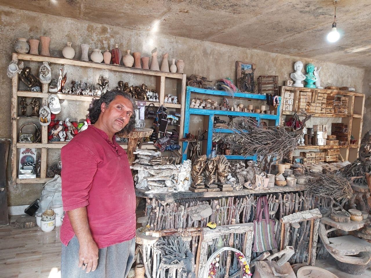 Farid Razaei in Uraman Takht on Saturday, September 26, 2020. Photo: Jabar Dastbaz / Rudaw Farid Razaei in Uraman Takht on Saturday, September 26, 2020. Photo: Jabar Dastbaz / Rudaw