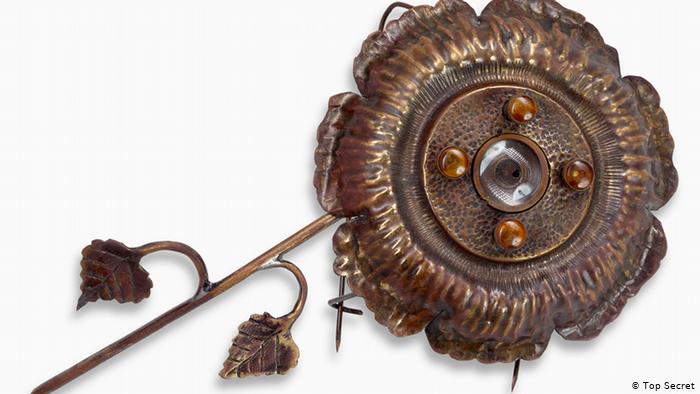 كامێرایه‌كى شاراوه‌ له‌ قردێله‌ى کراس كه‌ دروستكراوى وڵاتى فه‌ره‌نسایه‌