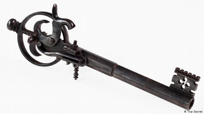 ده‌مانچه‌یه‌كى بچووك له‌ شێوه‌ى كلیلى ده‌رگاى كه‌نیسه‌ كه‌ له‌لایه‌ن وڵاتى ئه‌ڵمانیا دروستكراوه‌.