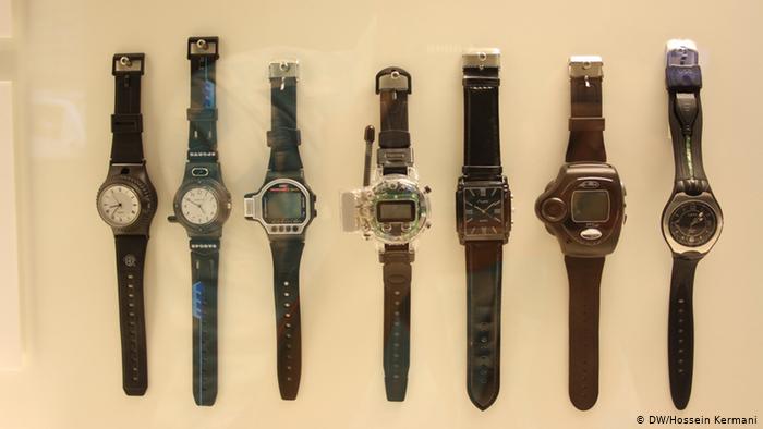 چه‌ندین كاتژمێرى ده‌ستى بۆ سیخوڕىكردن