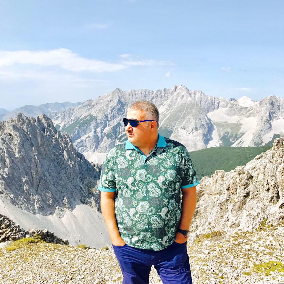 ناجی شەریفی زیندەشتی ناجی شەریفی زیندەشتی