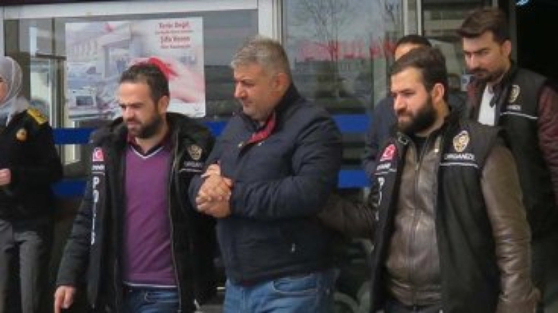 زیندەشتی لە کاتی دەستگیرکردنی لەلایەن پۆلیسی تورکیاوە زیندەشتی لە کاتی دەستگیرکردنی لەلایەن پۆلیسی تورکیاوە