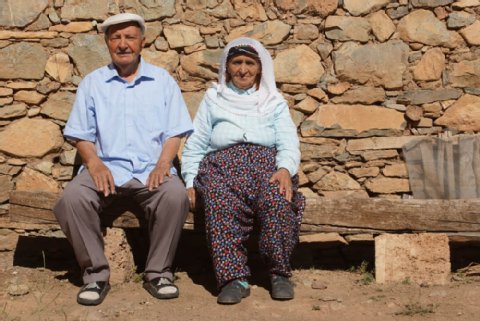 Süleyman ve Hediye Ağlar