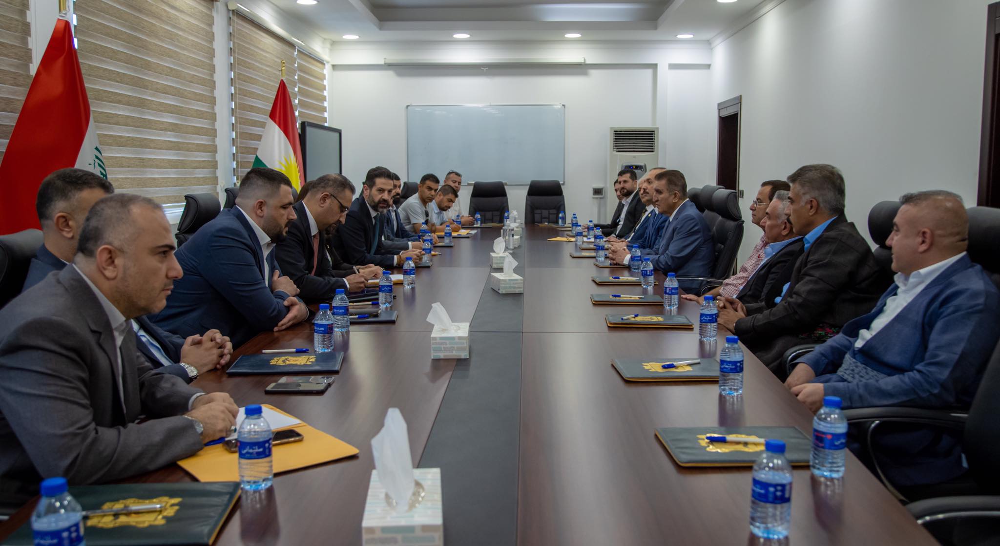 کۆبوونەوەی قوباد تاڵەبانی لەگەڵ بەشێک لە بازرگانانی سلێمانی