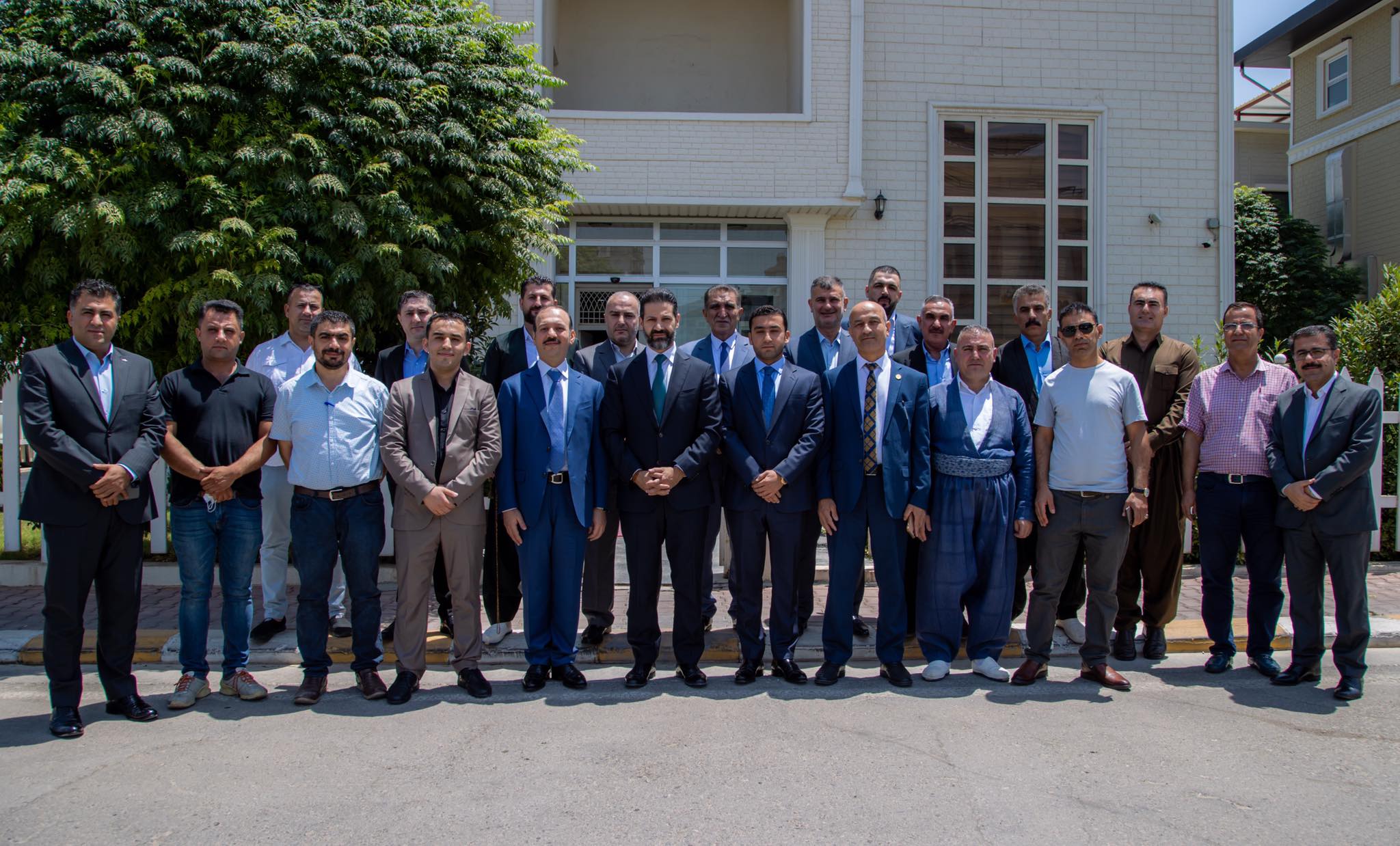 کۆبوونەوەی قوباد تاڵەبانی لەگەڵ بەشێک لە بازرگانانی سلێمانی