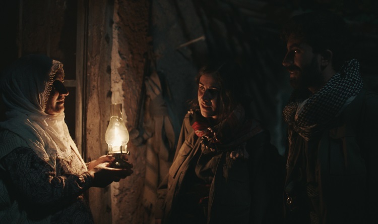 "Dema Dirîreşkan" filmi festivalden geri çekidi.