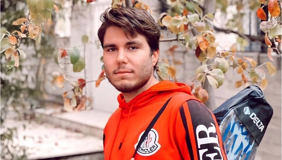 Hemşire Batuhan Yiğit