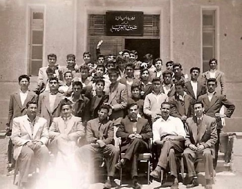 Şahînê Bekirê Soreklî li mekteba Zer li Kobanî Şahînê Bekirê Soreklî li mekteba Zer li Kobanî