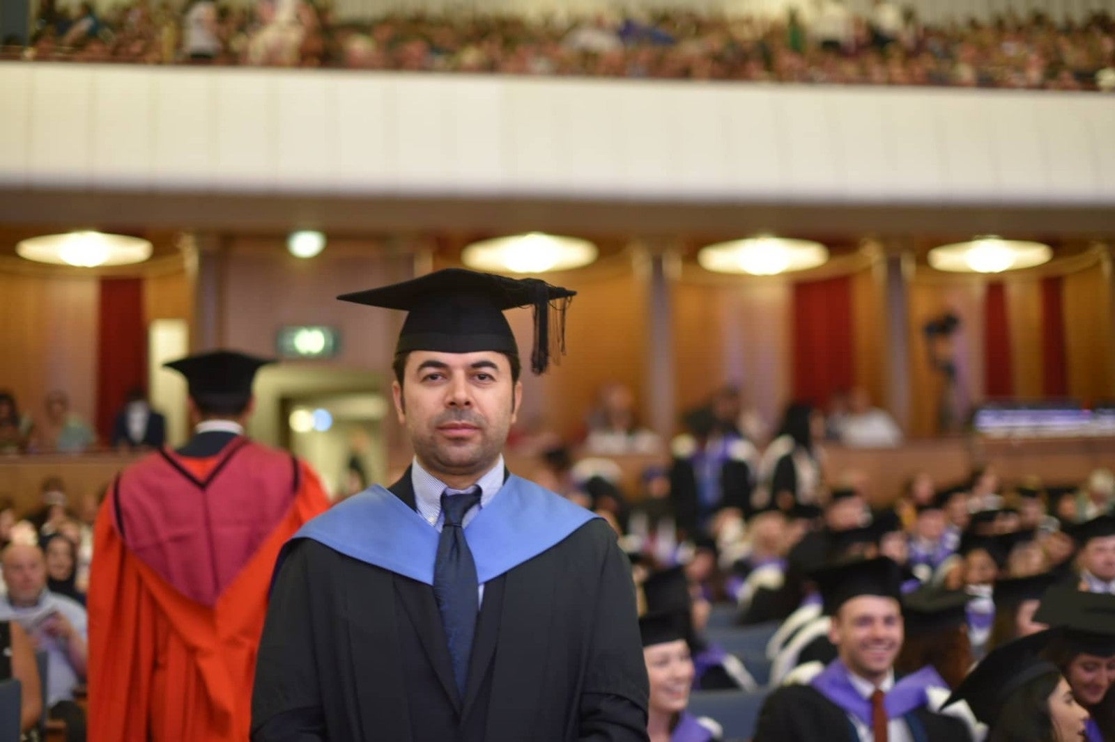 دکتۆر گۆران فریاد پلەی یەکەمی لە نەشتەرگەریی چاندنی گورچیلە و ئەندامەکان لە بەریتانیا بەدەستهێنا