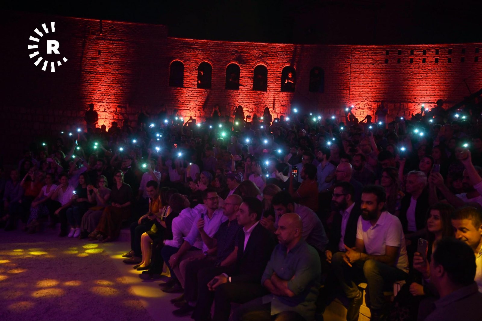 Xêro Ebas li ser Keleha Hewlêrê konsertek li dar xist