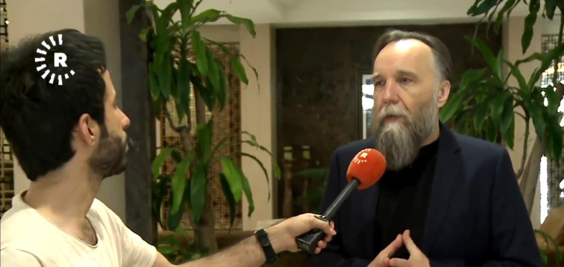 ئەلێکساندەر دوگن، گەورە راوێژکاری سەرۆکی رووسیا و نەخشەسازی جەنگی ئۆکراینا لێدوان بۆ رووداو دەدات. وێنە: ئەرشیڤی رووداو ئەلێکساندەر دوگن، گەورە راوێژکاری سەرۆکی رووسیا و نەخشەسازی جەنگی ئۆکراینا لێدوان بۆ رووداو دەدات. وێنە: ئەرشیڤی رووداو