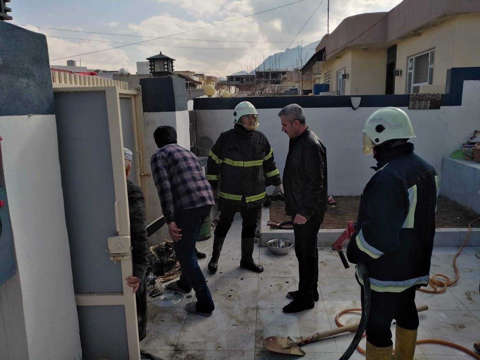 تیمەکانی بەرگریی شارستانیی رواندز لە شوێنی رووداوەکە