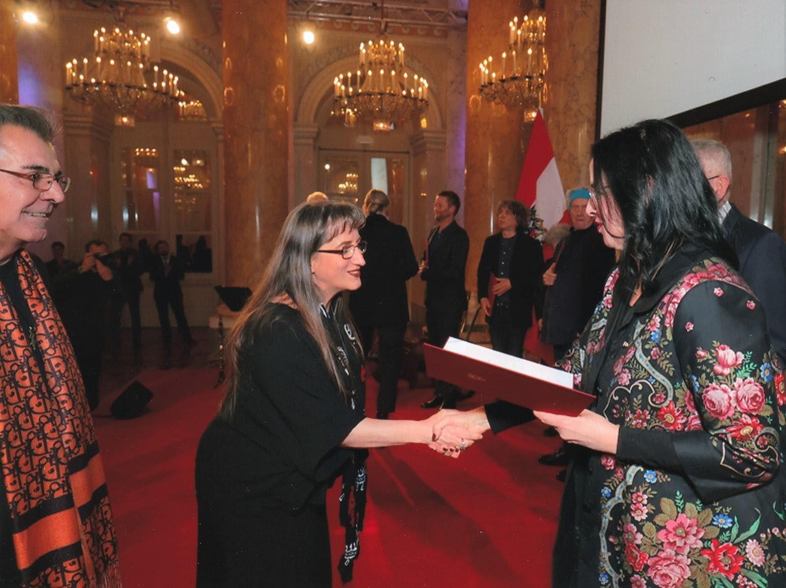 Nigar Hasib Karadakhi ve eşi Shamal Omar'a 2022 Avusturya Sanat Ödülü