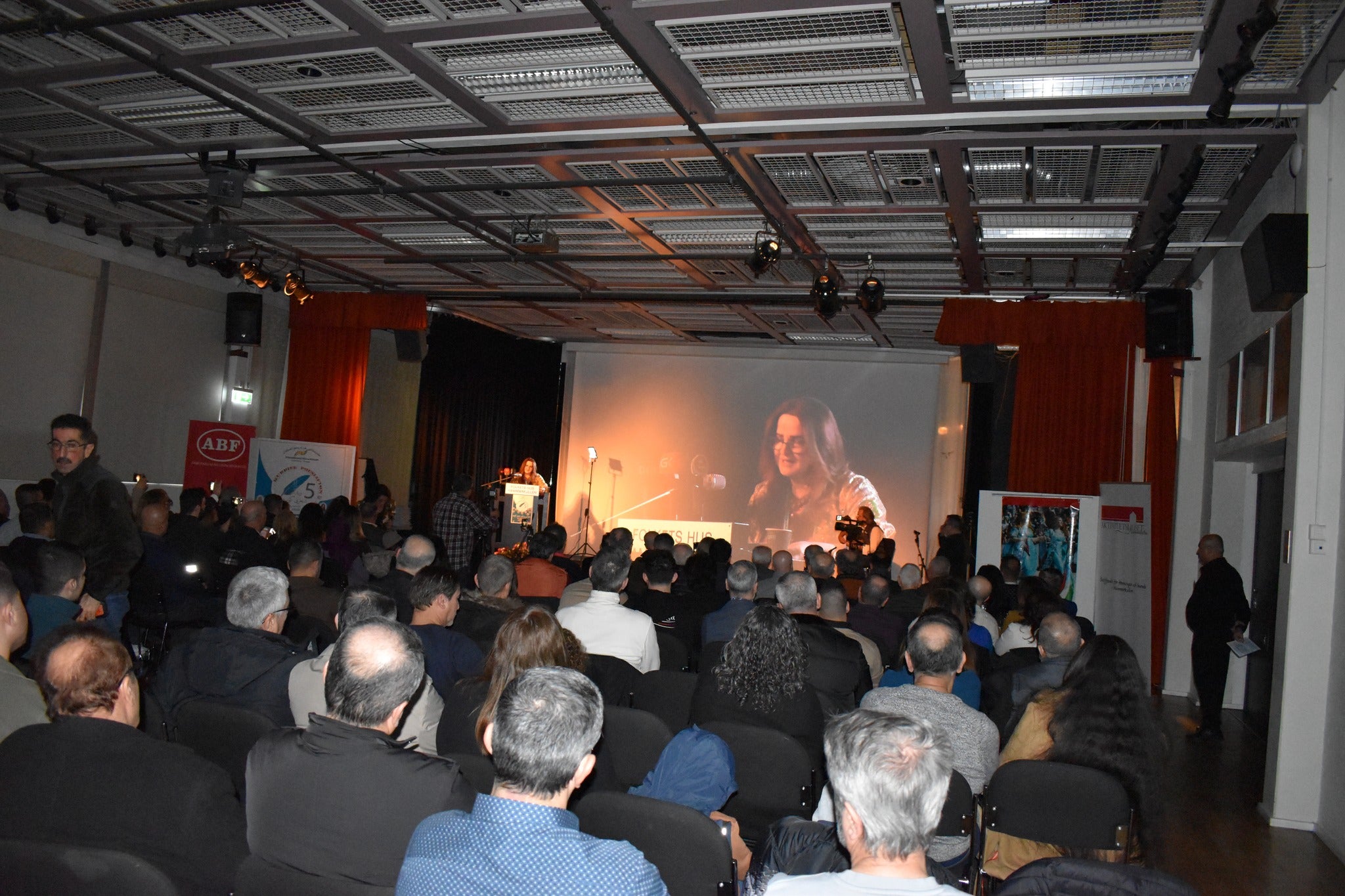 Li Swêdê 5emîn Civîna Helbesta Kurdî hat lidarxistin