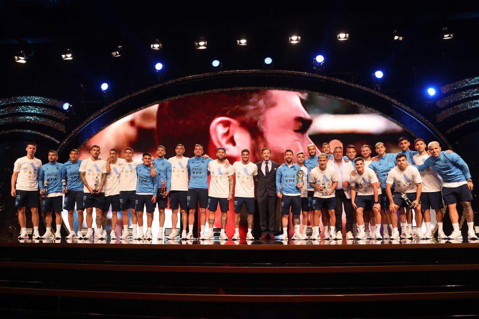 وێنەیەکی یادگاری