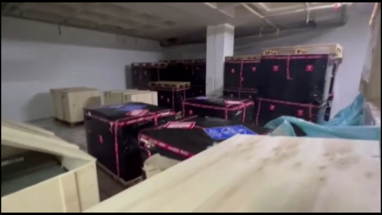 İstanbul'da 100'lük banknotlar halinde sahte 1 milyar dolar ele geçirild