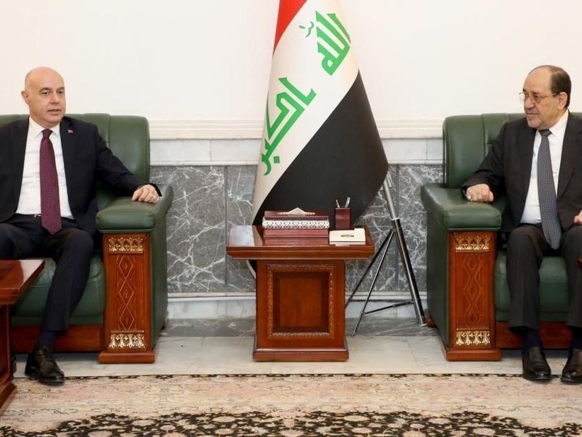 باڵیۆزی تورکیا بانگهێشتنامەی رەجەب تەیب ئەردۆغان، سەرۆککۆماری تورکیای رادەستی نووری مالیکی کرد