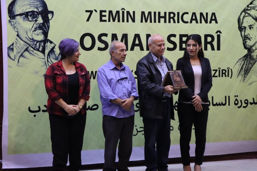 Ödül merasiminden kare