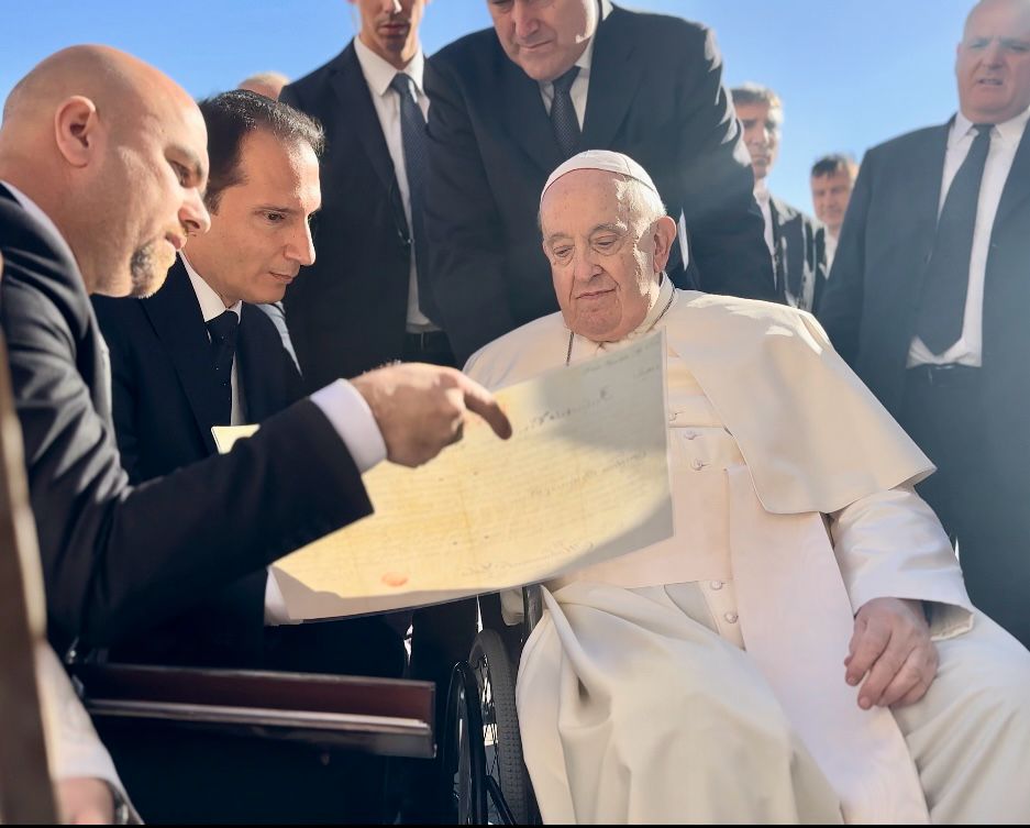 Seed Şemdîn Axa Silîvaneyî û Papa Francis