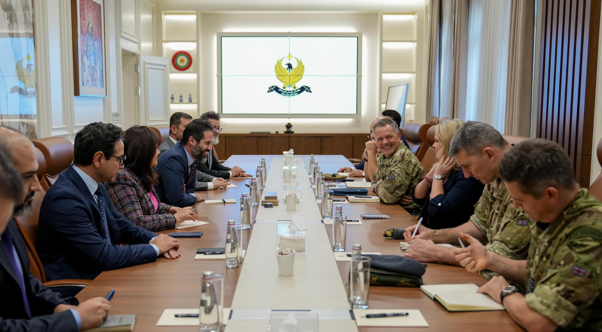 وێنەیەکی دیکەی کۆبوونەوەکە