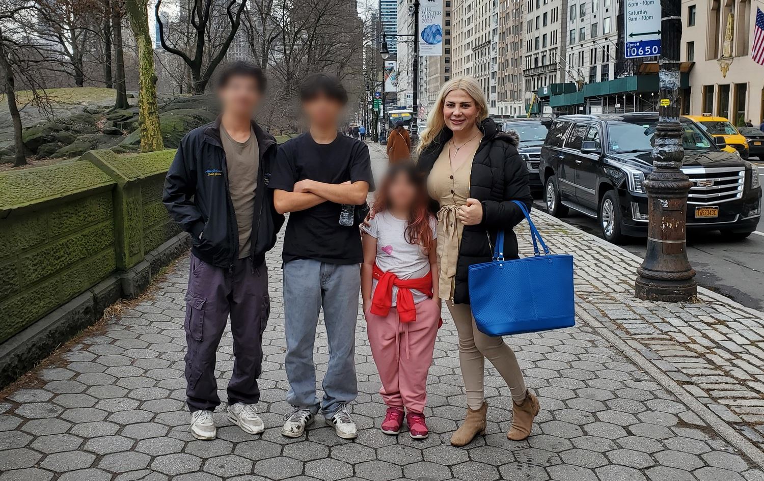 وێنەی د. لانە کرمانج و منداڵەکانی