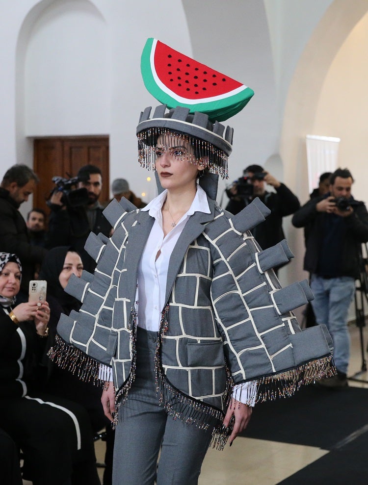 Li Amedê defileya cil û bergan hat lidarxistin Li Amedê defileya cil û bergan hat lidarxistin