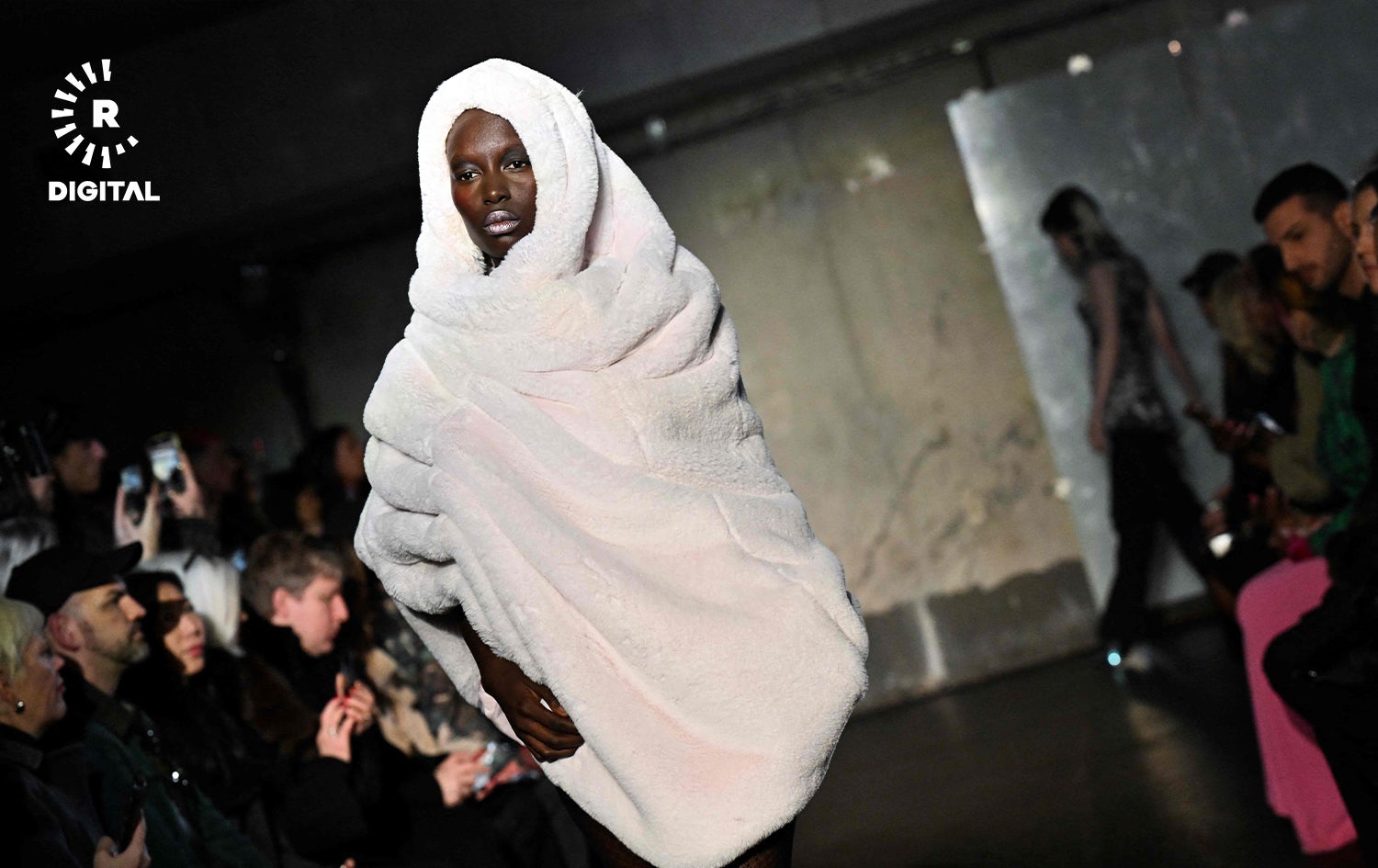 هەفتە نمایشی جلوبەرگی پاریس، وێنەی: AFP