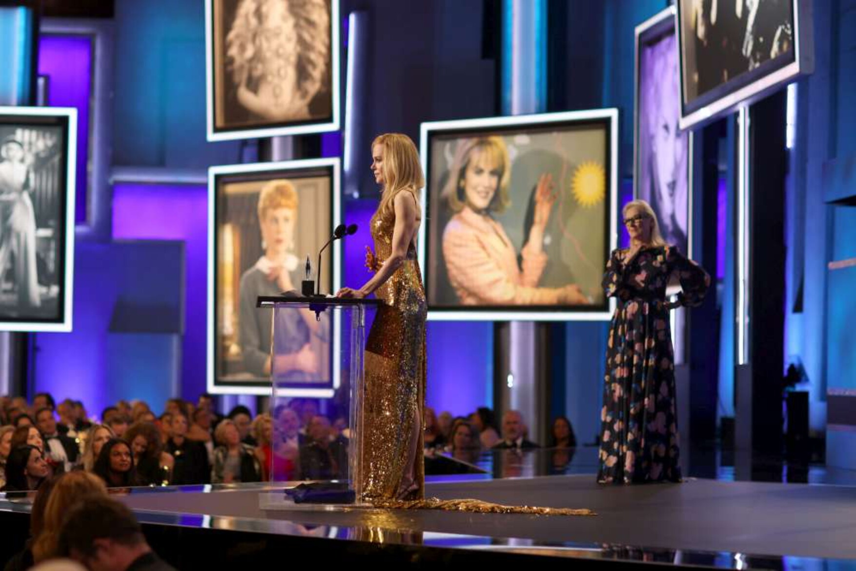 AFI Yaşam Boyu Başarı Ödülü, Meryl Streep tarafından Nicole Kidman'a takdim edildi