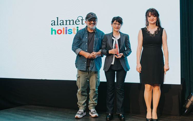 Foto: ‘Kör Noktada’ filmi İstanbul Kültür Sanat Vakfı (İKSV) tarafından 42’ncisi düzenlenen İstanbul Film Festivali’nde en iyi film, en iyi senaryo ve en iyi kurgu ödüllerine layık görülmüştü.