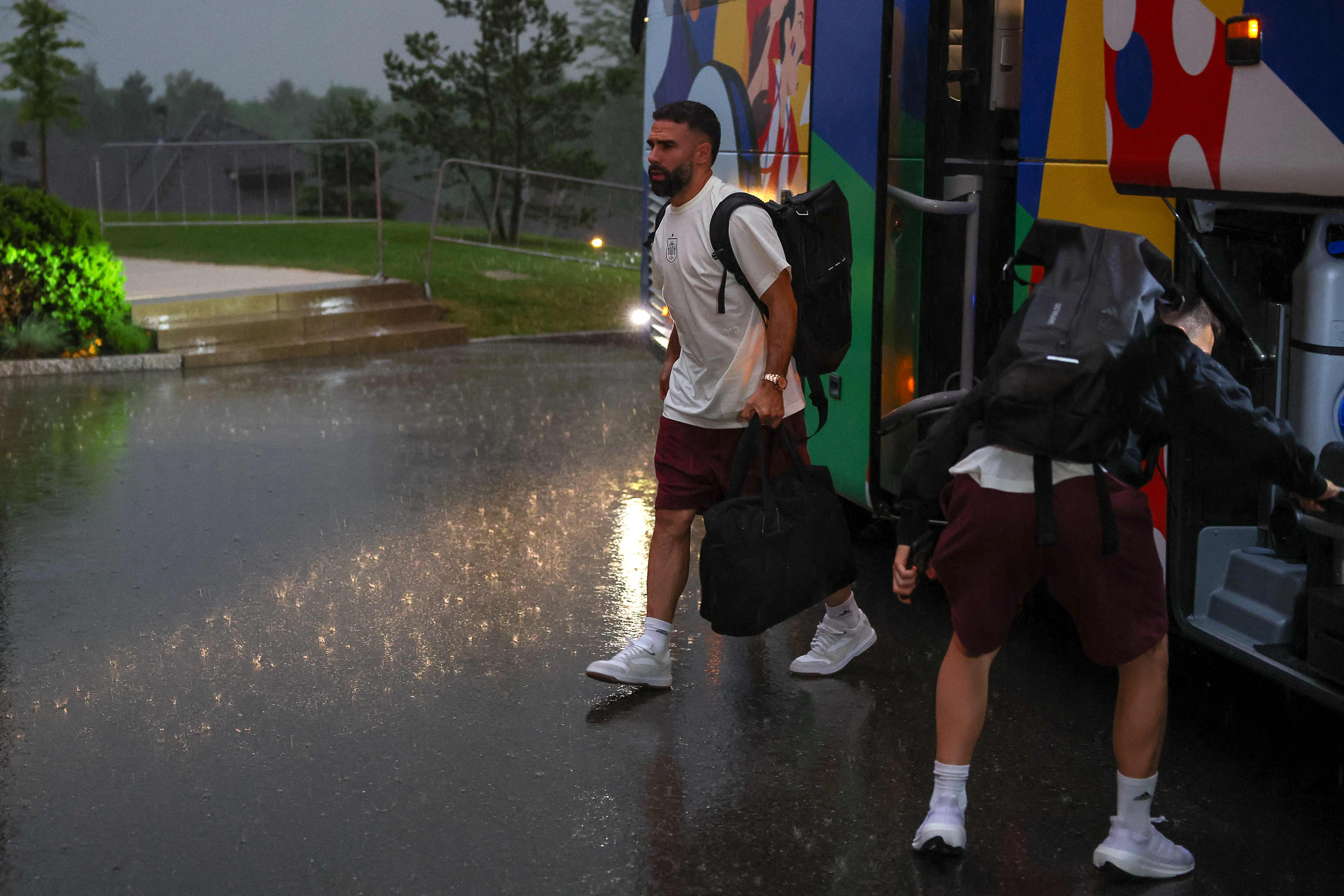 کاتی گەیشتنی یاریزانانی ئیسپانیا