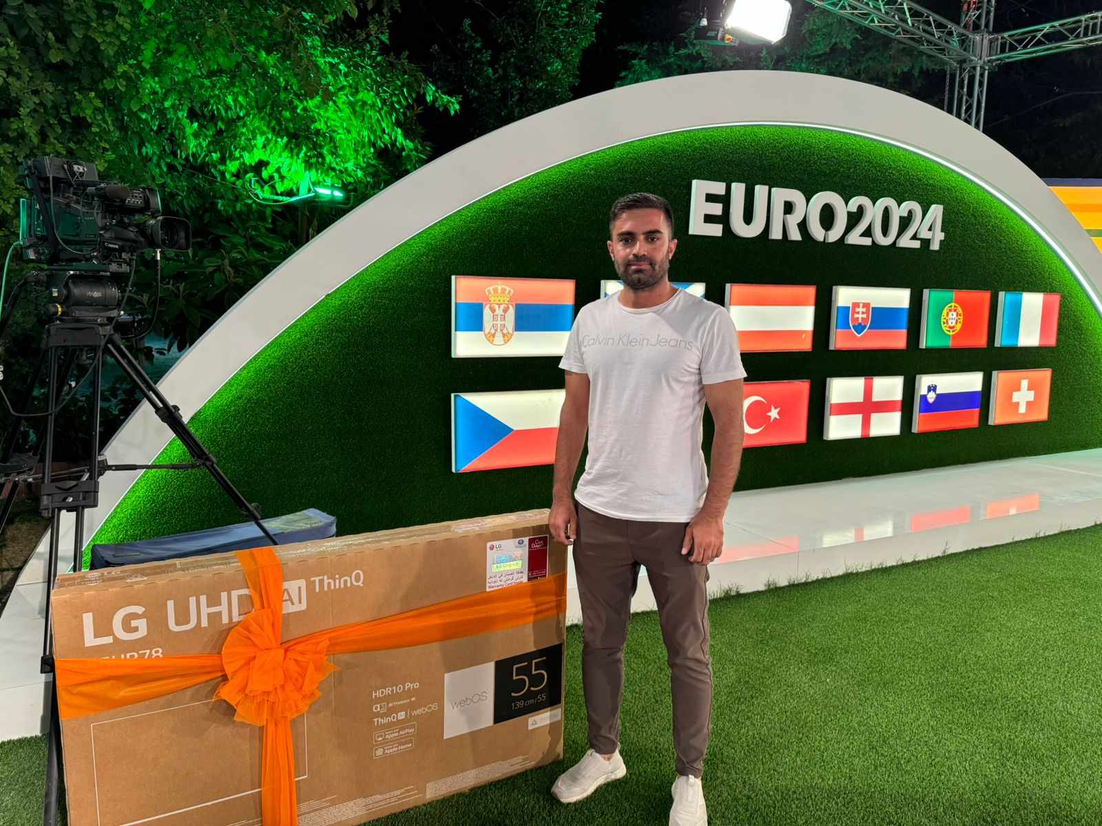 براوەی خەڵاتی تەلەڤزیۆنەکە