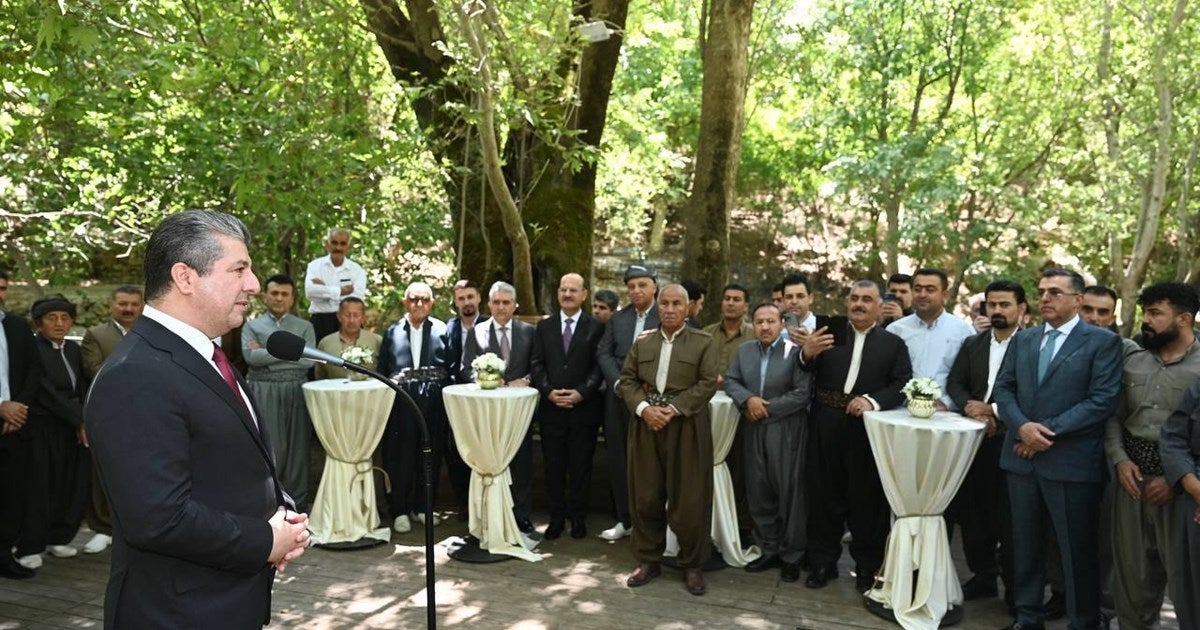 کۆبوونەوەی مەسرور بارزانی لەگەڵ کەسایەتییەکانی هەڵەبجە، سەیدسادق، پێنجوێن و شارەزوور