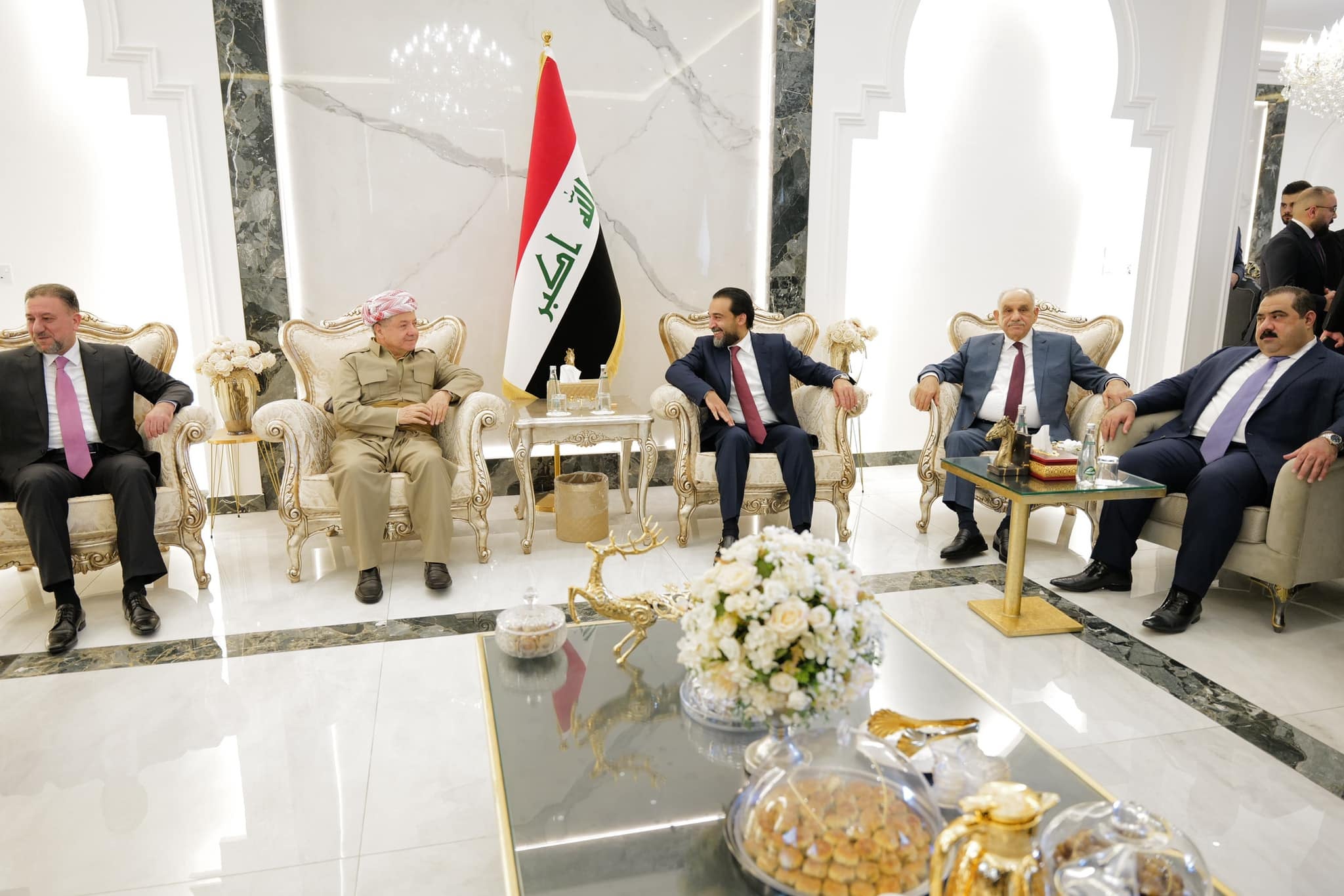 وێنەیەکی دیکەی کۆبوونەوەکە