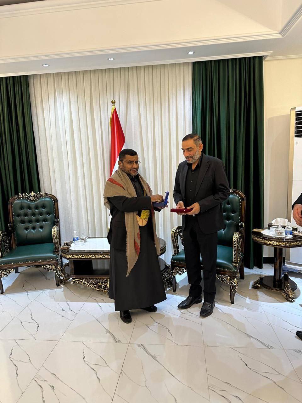 حەیدەر غەڕاوی، ئەمینداری گشتیی ئەنساروڵڵای ئەوفیا و ئەبو ئیدریس شەرەفی، نوێنەری ئەنساروڵڵای یەمەنی و حوسییەکان لە عێراق