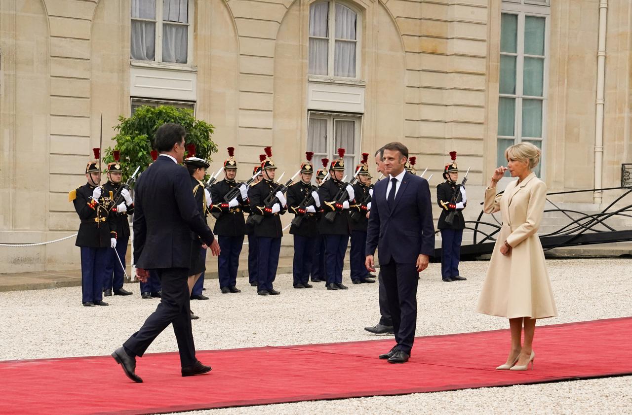 ساتی پێشوازی ئیمانیۆل ماکرۆن لە نێچیرڤان بارزانی