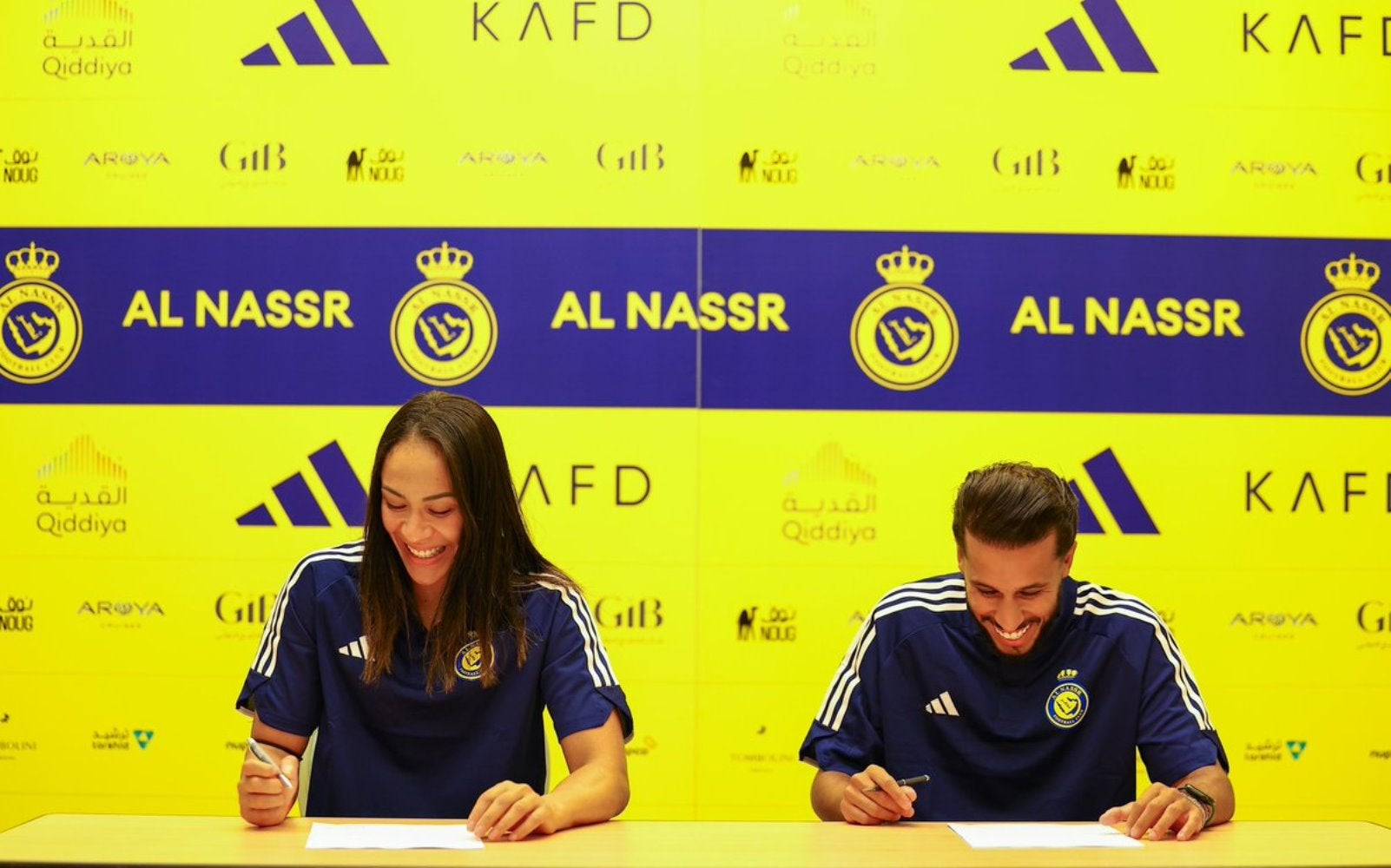 واژۆکردنی گرێبەستی سۆزا لەگەڵ نەسڕ