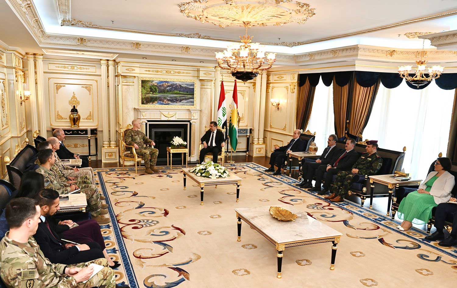 وێنەیەکی دیکەی کۆبوونەوەکە