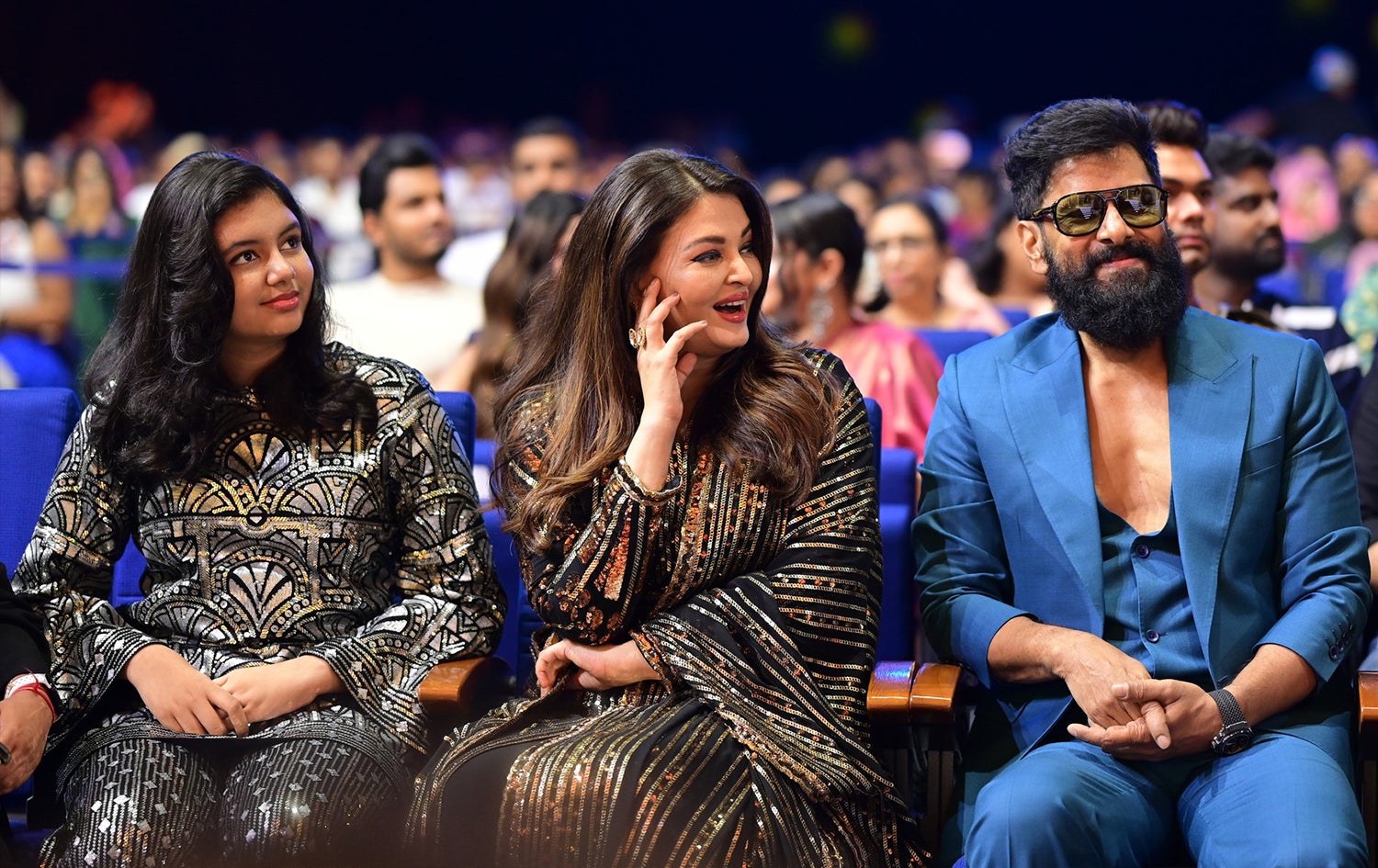 ئایشواریا رای و کچەکەی ئاردهیا و چیان ڤیکرەم، ئەکتەری هیندی لە "SIIMA 2024"